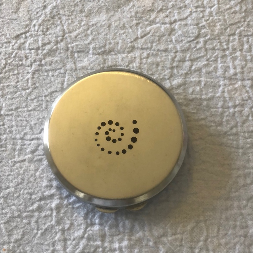 Silver Toned Kameleon Pop Case with Spiral Dot Design